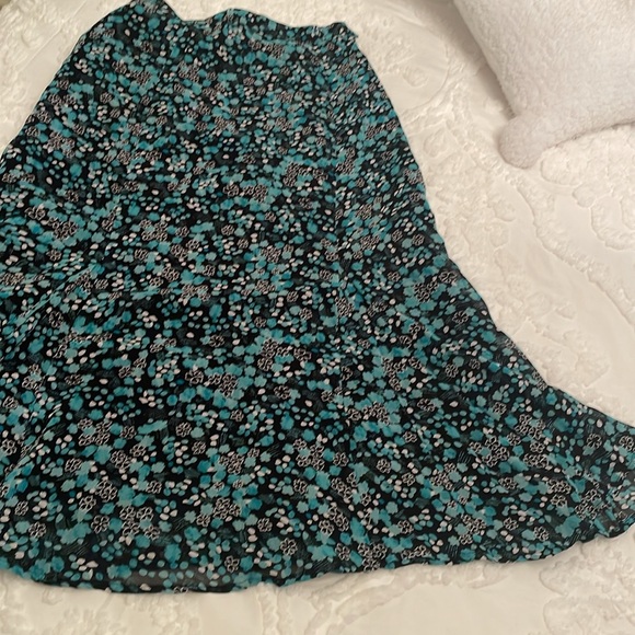 Floral maxi skirt - Picture 8 of 8